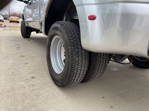 Used 2024 Ford F350 XLT w/ FX4 Off-Road Package image 17