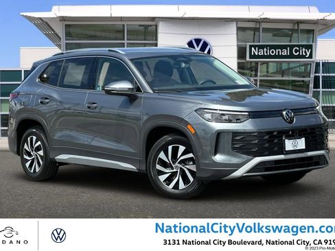 New 2026 Volkswagen Tiguan S FWD image 1