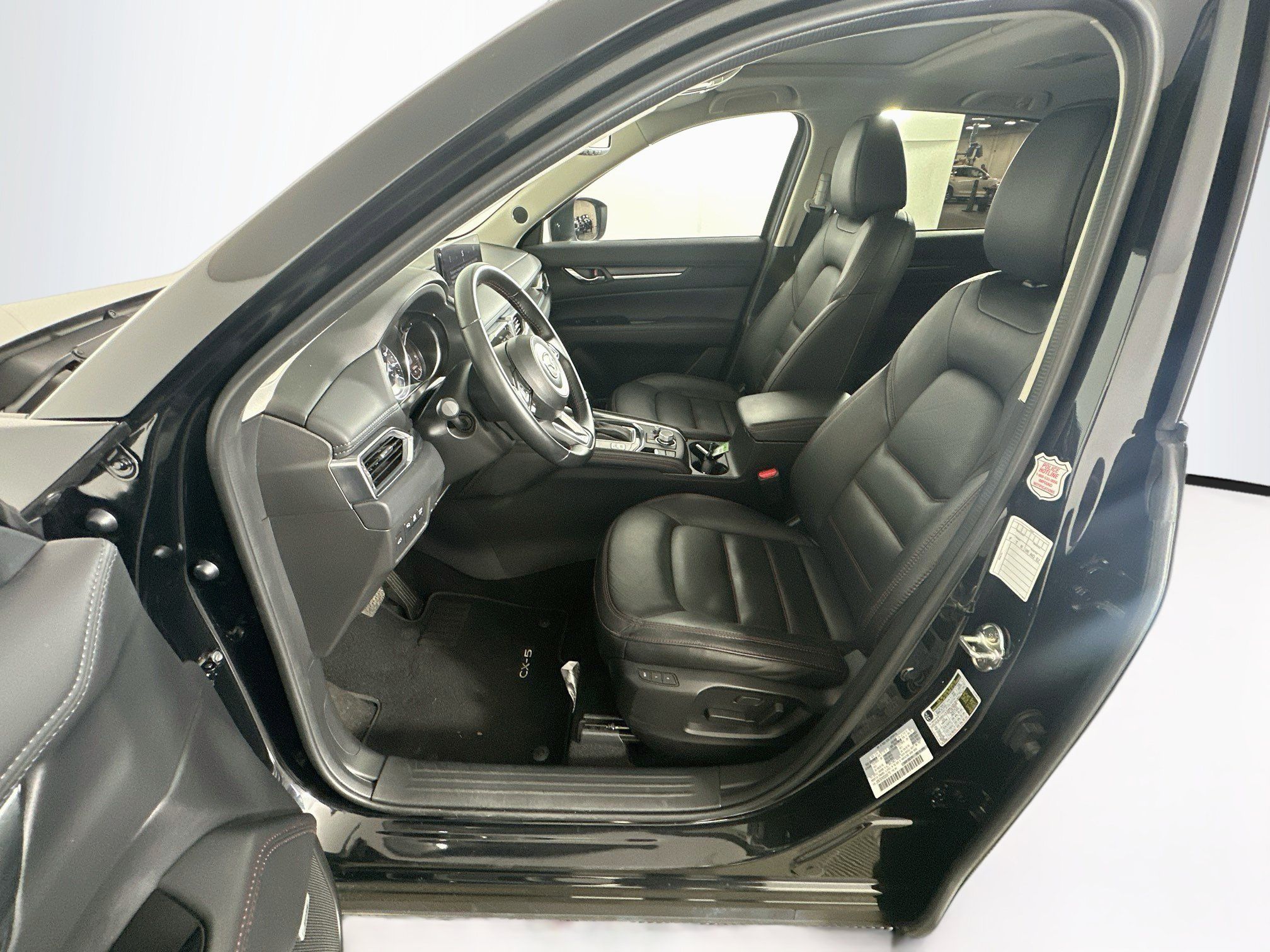 Used 2025 MAZDA CX-5 Carbon Edition AWD/4WD image 13
