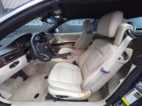 Used 2013 BMW 328i Convertible RWD image 19