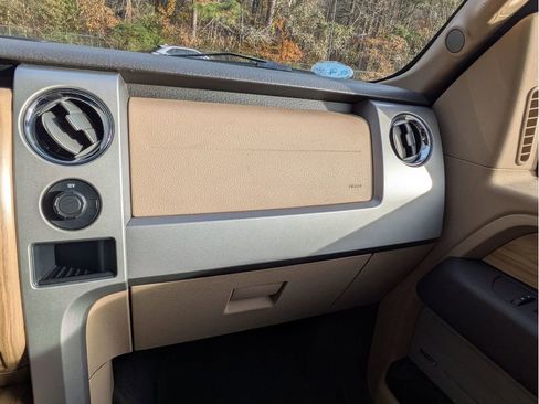 Used 2011 Ford F150 Lariat w/ Lariat Plus Pkg image 19