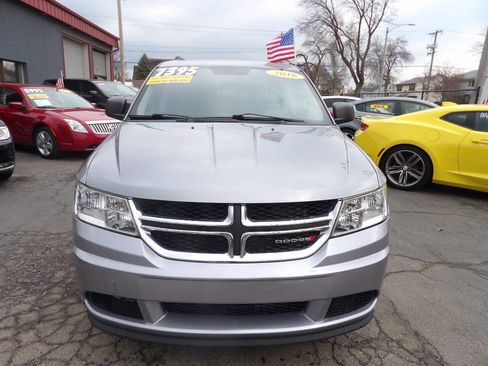 Used 2016 Dodge Journey SE w/ Flexible Seating Group image 2