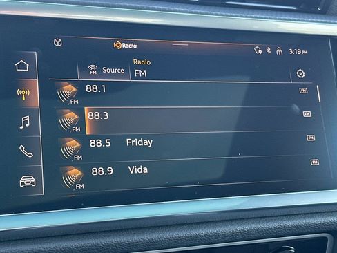 Used 2024 Audi Q3 2.0T Premium image 16