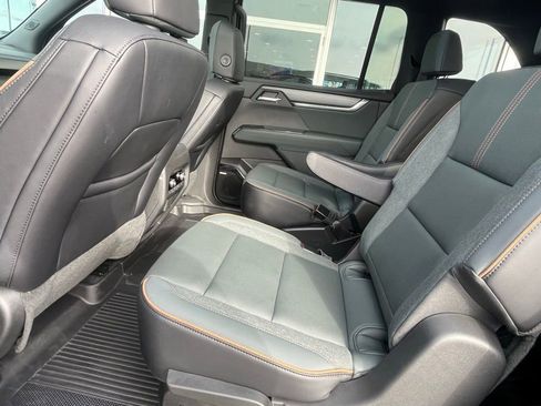 Used 2026 GMC Acadia AT4 w/ Super Cruise Package image 43