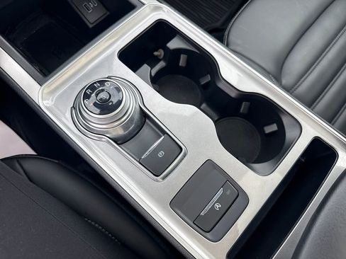 Used 2024 Ford Edge SEL w/ Convenience Package image 38