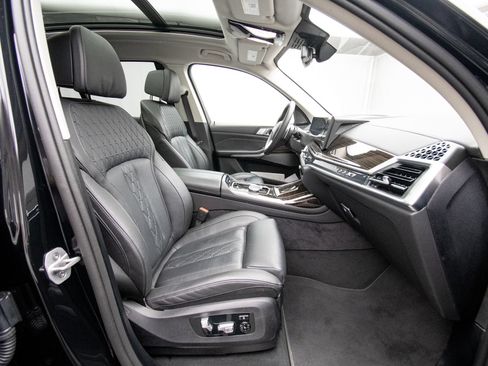 Used 2026 BMW X7 xDrive40i w/ Premium Package AWD/4WD image 15