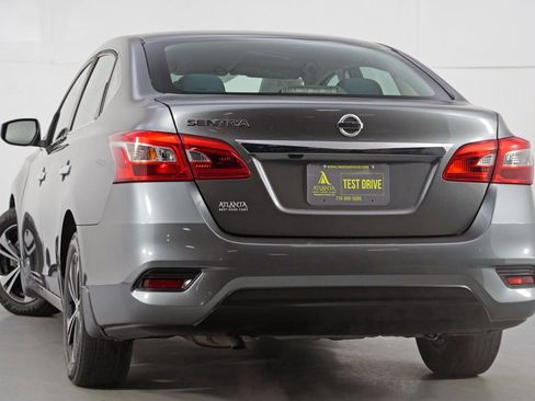 Used 2019 Nissan Sentra S image 5