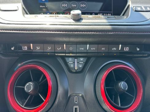 Used 2019 Chevrolet Blazer RS w/ Sun and Wheels Package FWD image 39