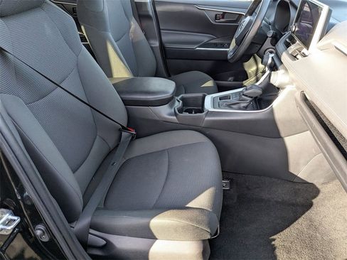 Used 2024 Toyota RAV4 LE image 32