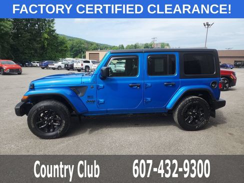 Used 2023 Jeep Wrangler Unlimited Sport w/ LED Headlamp & Fog Lamp Group AWD/4WD image 5