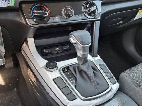 New 2026 Kia Seltos LX FWD image 11