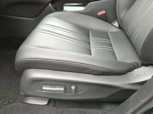 New 2026 Honda HR-V EX-L image 4