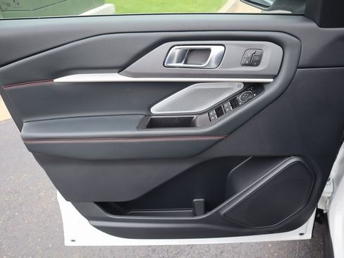 New 2026 Ford Explorer ST w/ Sun And Sound Package image 18