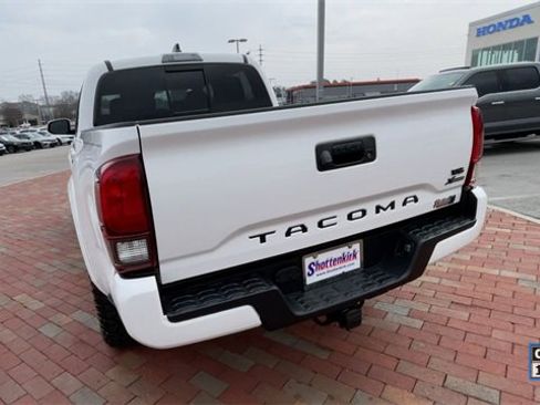 Used 2023 Toyota Tacoma SR5 image 8