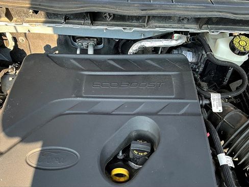 Used 2020 Ford Escape SE image 30