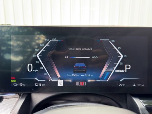 Used 2025 BMW i5 xDrive40 w/ M Sport Package AWD/4WD image 20