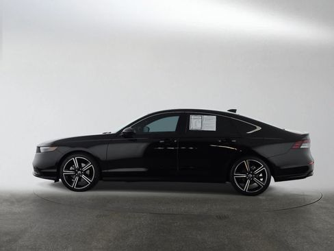 Used 2023 Honda Accord Sport image 6