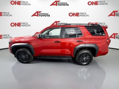 Certified 2025 Toyota 4Runner SR5 AWD/4WD image 5