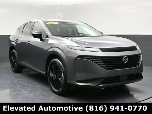 Used 2025 Nissan Murano SV image 1