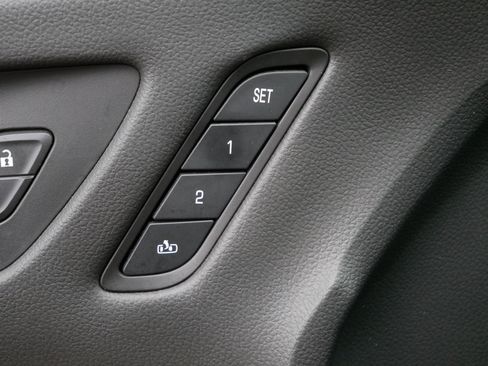 Used 2018 Buick Envision Premium image 27