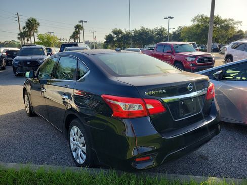 Used 2017 Nissan Sentra SV FWD image 3