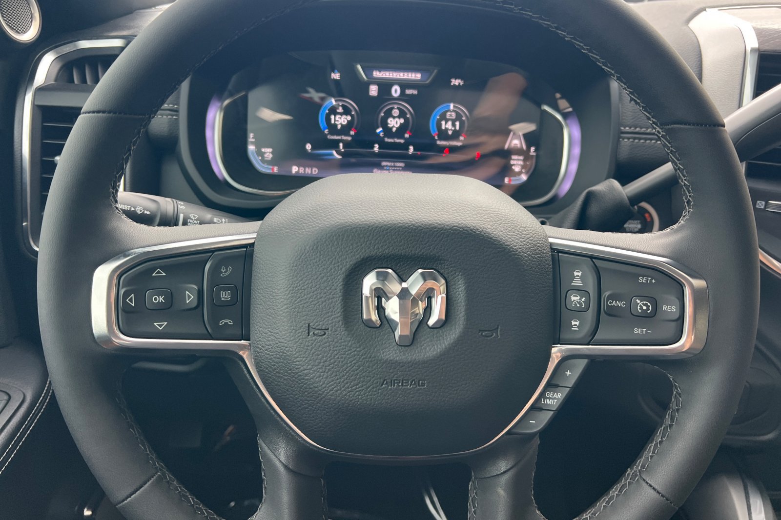 New 2026 RAM 3500 Laramie AWD/4WD image 27