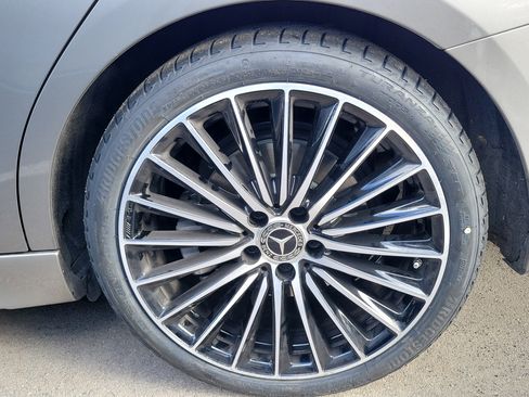 Used 2023 Mercedes-Benz C 300 Sedan image 7