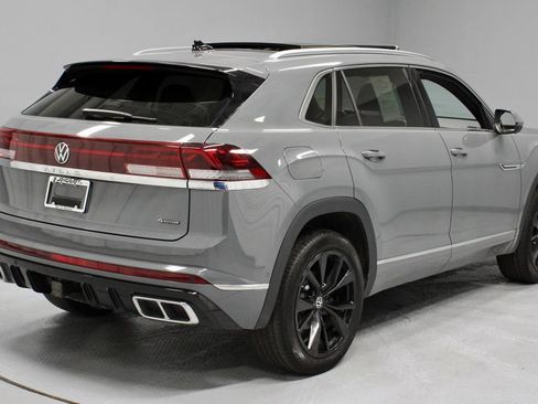 Used 2024 Volkswagen Atlas Cross Sport SEL Premium R-Line AWD/4WD image 13