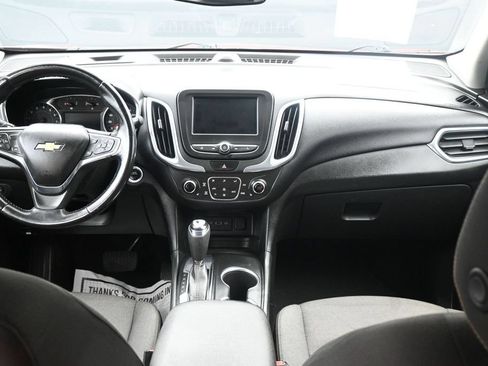 Used 2020 Chevrolet Equinox LT FWD image 10