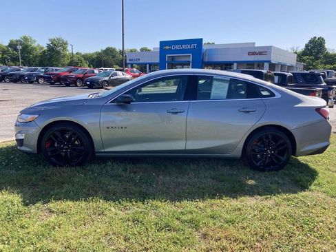 Used 2025 Chevrolet Malibu LT w/ Redline Edition image 7