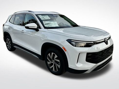 New 2026 Volkswagen Tiguan S image 3