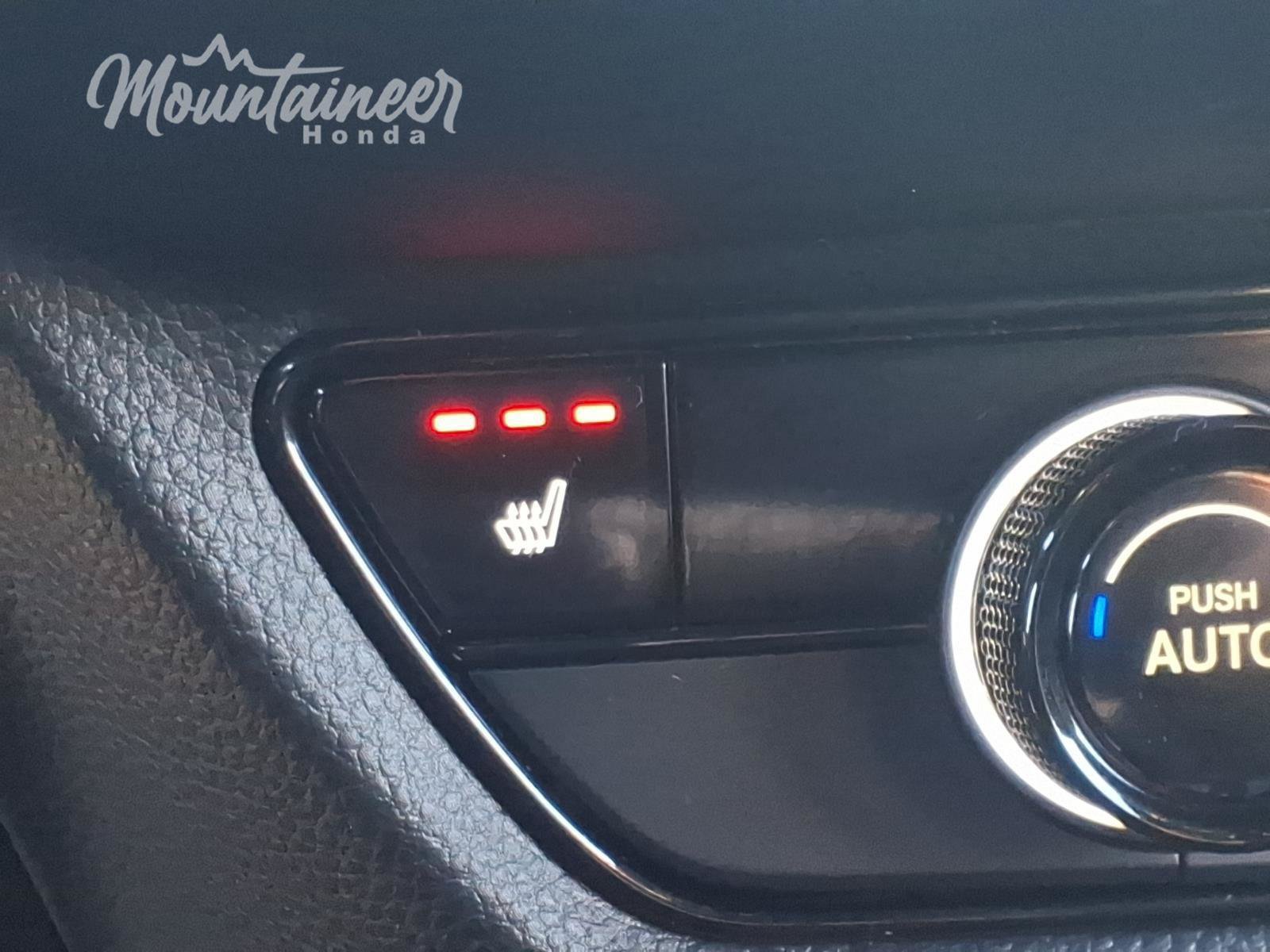 Used 2025 Honda HR-V Sport image 41
