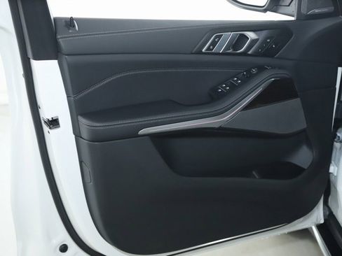 Certified 2026 BMW X5 xDrive40i w/ Climate Comfort Package image 16