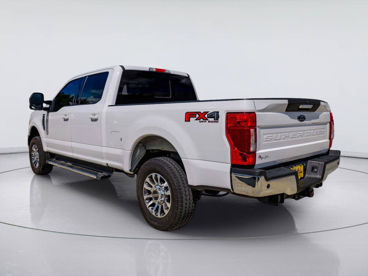 Used 2020 Ford F250 Lariat w/ Lariat Value Package AWD/4WD image 9