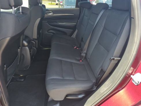 Used 2020 Jeep Grand Cherokee Laredo RWD image 26