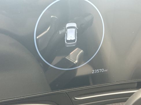 Used 2024 Hyundai Kona Limited AWD/4WD image 13