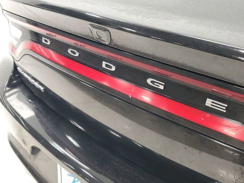 Used 2023 Dodge Charger SXT image 7