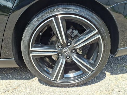Used 2024 Honda Accord Sport image 8