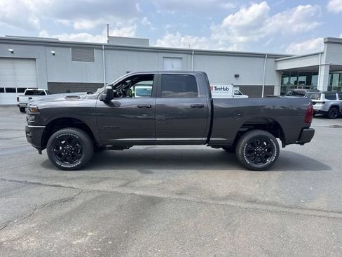 New 2026 RAM 2500 Big Horn AWD/4WD image 10