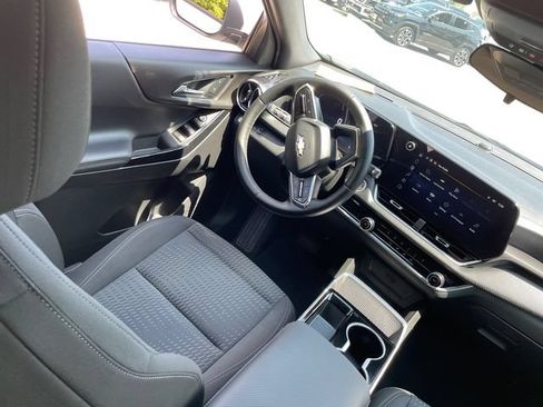 Used 2025 Chevrolet Equinox LT AWD/4WD image 21