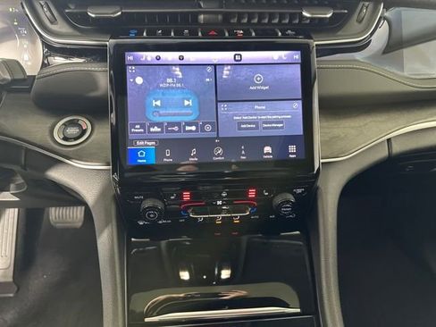 Used 2023 Jeep Grand Cherokee 4WD 4xe image 21