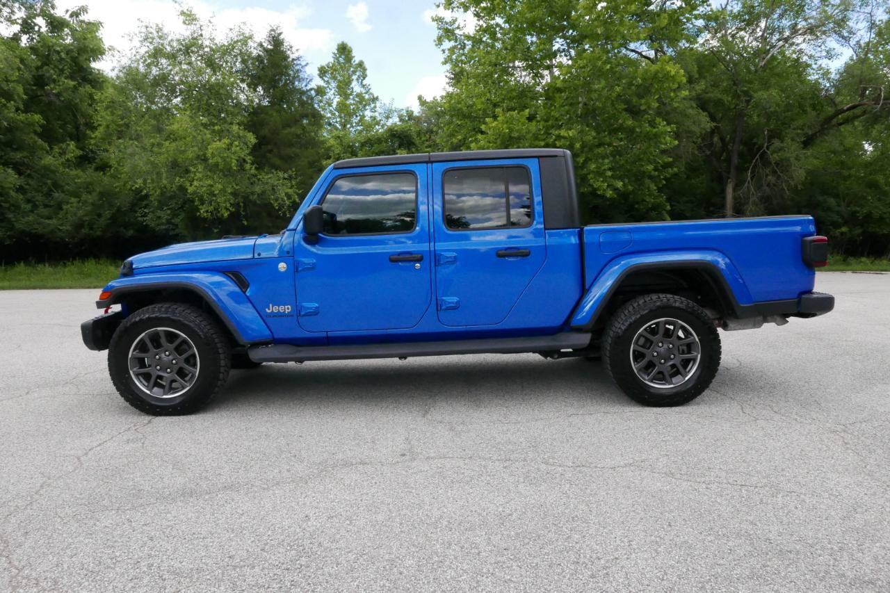 Used 2020 Jeep Gladiator Overland AWD/4WD image 2
