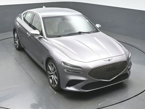 Used 2023 Genesis G70 2.0T image 40