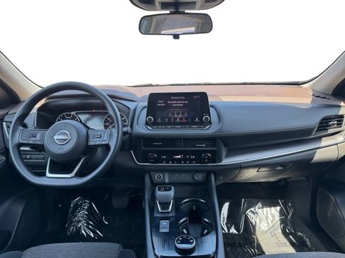 Used 2023 Nissan Rogue SV AWD/4WD image 10
