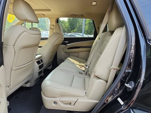 Used 2017 Acura MDX SH-AWD image 16