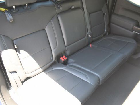 Used 2022 GMC Sierra 1500 SLT w/ SLT Premium Package AWD/4WD image 29
