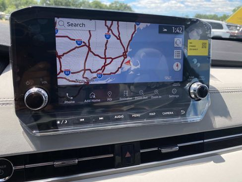 New 2025 Mitsubishi Outlander 4WD Plug-In Hybrid image 12