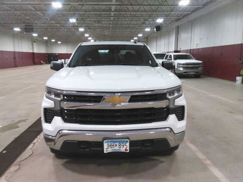 Used 2023 Chevrolet Silverado 1500 LT image 2