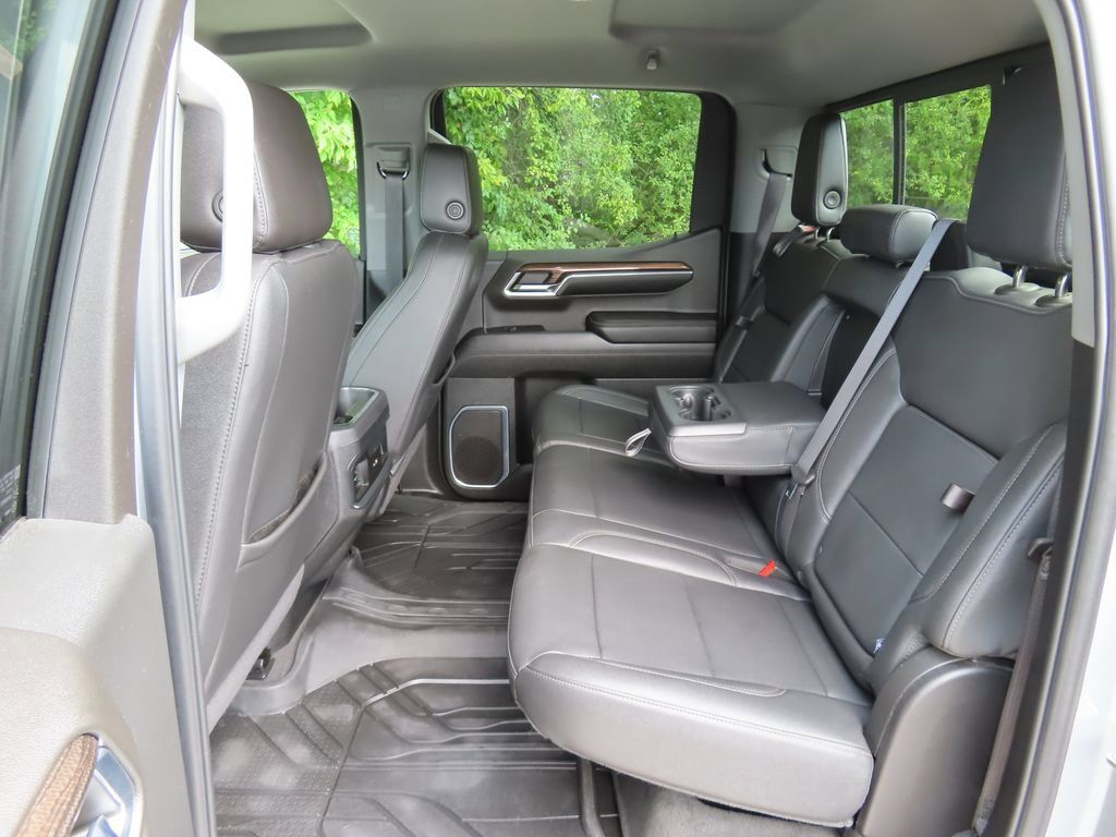 Certified 2024 Chevrolet Silverado 1500 RST w/ True North Edition Plus AWD/4WD image 31