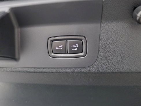 Used 2017 Porsche Panamera 4S image 42